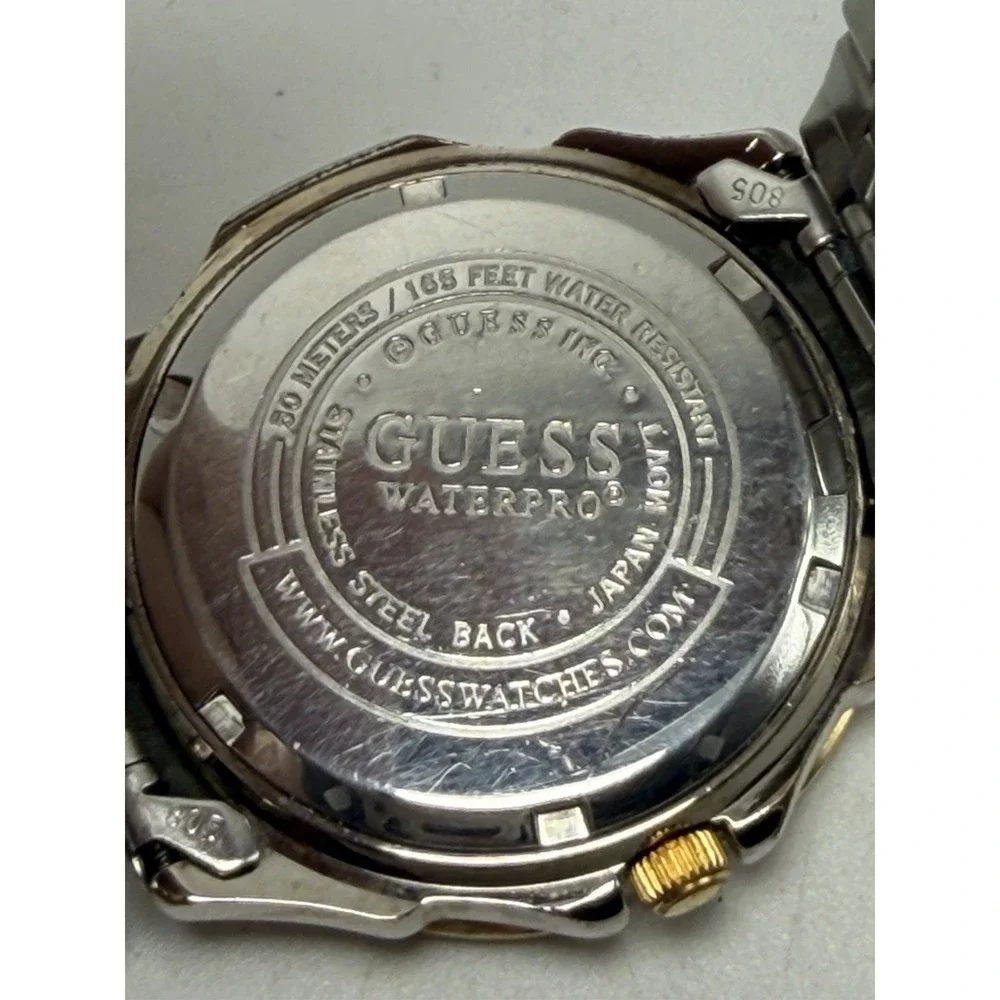 Guess Waterpro Mens Watch Green Dial Moon Phase New Battery 38MM 7.25